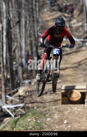 Tennessee National Mountain Bike Festival 2024 Downhill Event al WindRock Bike Park di Oliver Springs, Tennessee, Stati Uniti. Foto Stock