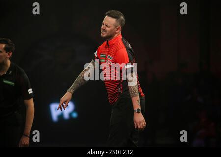 Alexandra Palace, Londra, Regno Unito. 27 dicembre 2024. 2024/25 PDC Paddy Power World Darts Championships Day 10; Joe Cullen con delusione Credit: Action Plus Sports/Alamy Live News Foto Stock