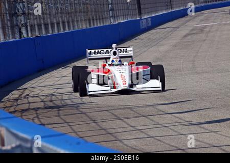 Milwaukee Wisconsin, USA - 15 agosto 2014: Sessione di allenamento Indy Lights Series venerdì. 7 Luiz Razia - Brasile, Schmidt Peterson Motorsports Foto Stock