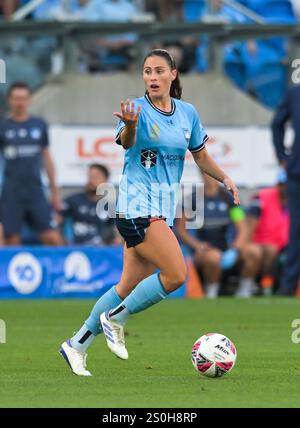 Paddington, Australia. 28 dicembre 2024. Margaux Marianne Chauvet del Sydney FC visto in azione durante il round 8 della stagione 2024-25 della Ninja A-League tra Sydney FC e Melbourne Victory FC tenutosi all'Allianz Stadium. Punteggio finale Melbourne Victory 1:0 Sydney FC. (Foto di Luis Veniegra/SOPA Images/Sipa USA) credito: SIPA USA/Alamy Live News Foto Stock