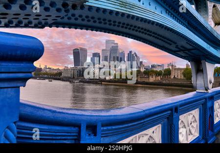 Tower of London, City of London, Buildings of the Financial District, London, England, UK Foto Stock