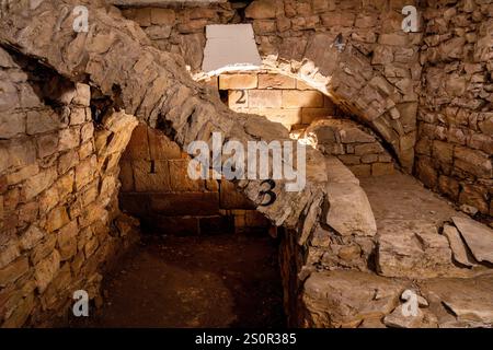 Resti del Ponte della Giuditta all'interno del Museo del Ponte Carlo, a Krizovnicke namesti, stare Mesto, Praga, Cechia Foto Stock