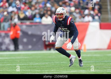 28 dicembre 2024; Foxborough, ma, USA; la safety dei New England Patriots Marte Mapu (15) in azione durante la partita NFL tra Los Angeles Chargers e New England Patriots a Foxborough, Massachusetts. Anthony Nesmith/CSM Foto Stock