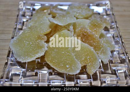 Zenzero essiccato acquistato in un supermercato di Tokyo, Giappone Foto Stock