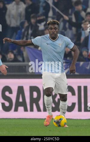 Fisayo Dele-Bashiru della Lazio durante la partita di calcio di serie A Enilive tra SS Lazio e Atalanta allo stadio Olimpico di Roma, Italia - sabato 28 dicembre 2024. Sport - calcio. (Foto di Fabrizio Corradetti / LaPresse) Foto Stock