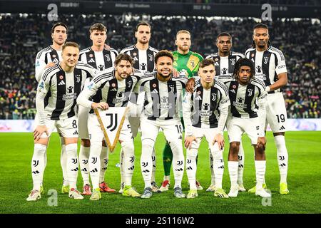 Torino, Italia, Italia. 29 dicembre 2024. Squadra della Juventus durante la partita di serie A tra Juventus FC e ACF Fiorentina all'Allianz Stadium il 29 dicembre 2024 a Torino. (Credit Image: © Matthieu Mirville/ZUMA Press Wire) SOLO PER USO EDITORIALE! Non per USO commerciale! Foto Stock