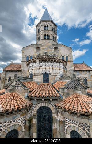 Basilica di Notre-Dame du Port a Clermont-Ferrand, Francia Foto Stock