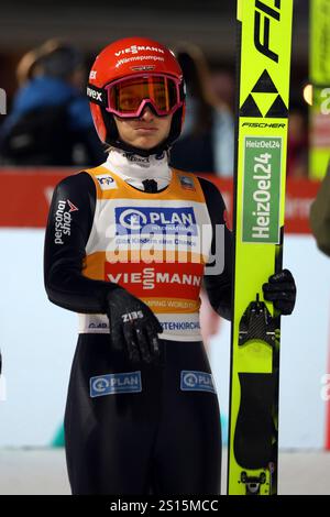 Garmisch Partenkirchen, Germania. 31 dicembre 2024. Katharina Schmid (SC Oberstdorf) beim FIS Weltcup Skispringen Women Garmisch-Partenkirchen 2024 crediti: dpa/Alamy Live News Foto Stock