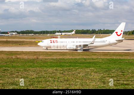 G-TUKF Boeing 737-8AS TUI Londra Stansted Regno Unito 10-09-2022 Foto Stock