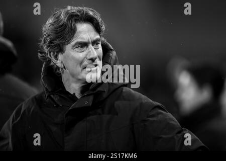 Londra, Regno Unito. 1 gennaio 2025. Thomas Frank di Brentford reagisce prima della partita di Premier League Brentford vs Arsenal al Gtech Community Stadium, Londra, Regno Unito, 1 gennaio 2025 (foto di Izzy Poles/News Images) a Londra, Regno Unito il 1/1/2025. (Foto di Izzy Poles/News Images/Sipa USA) credito: SIPA USA/Alamy Live News Foto Stock