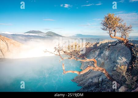 Vulcano Ijen, vista aerea. Giava, Indonesia Foto Stock