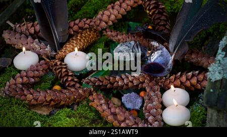 Un pentagramma su sfondo muscoloso. Foto Stock