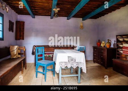 SIBIU (ROMANIA) - il Museo Etnografico Astra mostra il ricco patrimonio culturale della Romania. È uno dei più grandi musei etnografici all'aperto d'Europa. Foto Stock