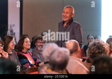 Mercedes Peón, Osmose, TardOral 2024. Fondazione Mallorca Literària, teatro principale di Inca, Maiorca, Isole Baleari, Spagna Foto Stock