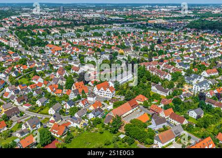 Vista aerea di Stadtbergen sul bordo orientale del Parco naturale delle foreste occidentali di Augusta Foto Stock