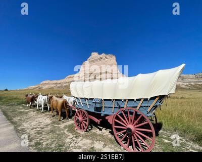 Carri coperti al monumento nazionale di Scotts Bluff lungo l'Oregon Trail, Nebraska, USA Foto Stock