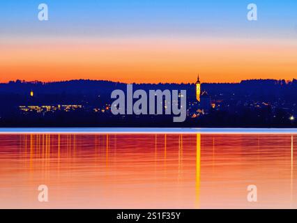 Atmosfera serale vicino a Diessen am Ammersee, Baviera, Germania Foto Stock