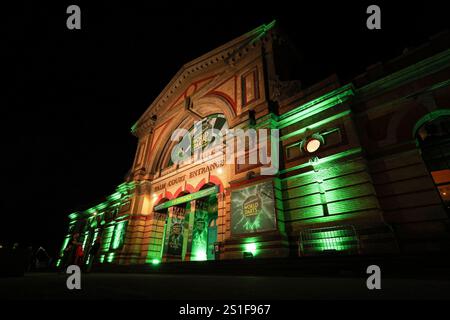 Alexandra Palace, Londra, Regno Unito. 3 gennaio 2025. 2024/25 PDC Paddy Power World Darts Championships Final Day 16; ingresso principale all'Alexandra Palace credito: Action Plus Sports/Alamy Live News Foto Stock