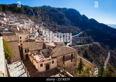 Architettura tradizionale di Cervara di Roma vista dall'alto Foto Stock