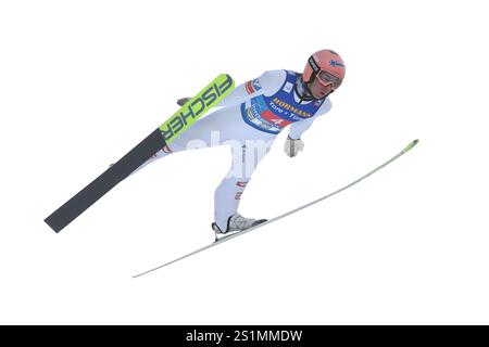 Innsbruck, Austria. 4 gennaio 2025. INNSBRUCK, AUSTRIA - 4 GENNAIO: Stefan Kraft of Austria durante l'Individual HS128 della FIS World Cup Ski Jumping Four Hills Tournament Men Innsbruck at il 4 gennaio 2025 a Innsbruck, Austria.250104 SEPA 24 037 - 20250104 PD6476 credito: APA-PictureDesk/Alamy Live News Foto Stock