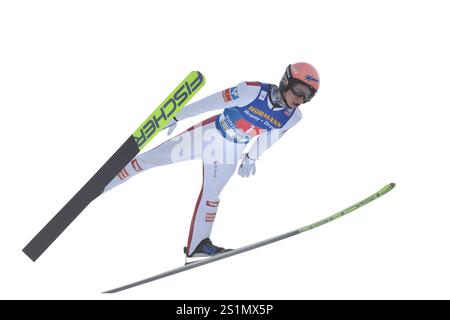 Innsbruck, Austria. 4 gennaio 2025. INNSBRUCK, AUSTRIA - 4 GENNAIO: Jan Hoerl dell'Austria durante l'Individual HS128 della FIS World Cup Ski Jumping Four Hills Tournament Men Innsbruck at il 4 gennaio 2025 a Innsbruck, Austria.250104 SEPA 24 024 - 20250104 PD6692 credito: APA-PictureDesk/Alamy Live News Foto Stock