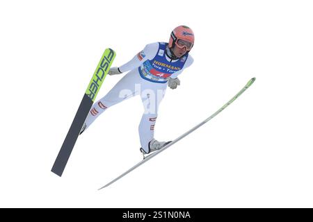 Innsbruck, Austria. 4 gennaio 2025. INNSBRUCK, AUSTRIA - 4 GENNAIO: Stefan Kraft of Austria durante l'Individual HS128 della FIS World Cup Ski Jumping Four Hills Tournament Men Innsbruck at il 4 gennaio 2025 a Innsbruck, Austria.250104 SEPA 24 003 - 20250104 PD6737 credito: APA-PictureDesk/Alamy Live News Foto Stock