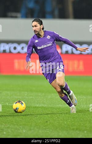 Stadio Artemio Franchi, Firenze, Italia. 4 gennaio 2025. Calcio di serie A italiano; Fiorentina contro Napoli; Yacine Adli dell'AC Fiorentina credito: Action Plus Sports/Alamy Live News Foto Stock