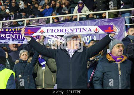 Firenze, Toscana, ITALIA. 4 gennaio 2025. Durante la partita di calcio del 04/01/2025, valida per il campionato italiano di serie A - 2024/25 a Firenze allo Stadio Artemio Franchi tra AC Fiorentina e SSC Napoli. Nella foto: Sostenitori fiorentina (Credit Image: © Fabio Sasso/ZUMA Press Wire) SOLO USO EDITORIALE! Non per USO commerciale! Foto Stock