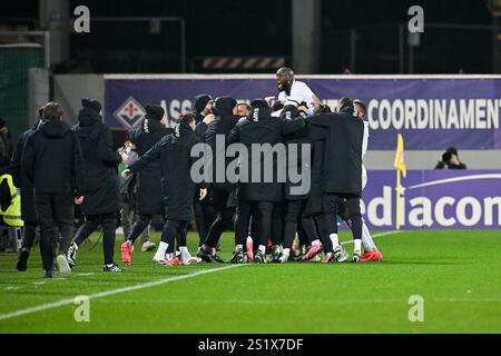 4 gennaio 2025, Stadio Artemio Franchi, Firenze, Italia; partita di calcio Enilive di serie A; Fiorentina contro Napoli; giubilati i giocatori del Napoli Foto Stock