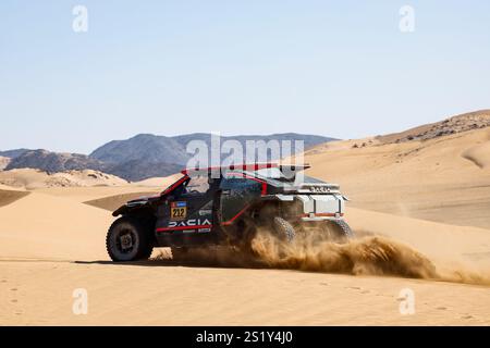 Bisha, Arabie Saoudite. 5 gennaio 2025. 212 GUTIERREZ Cristina (spa), MORENO Pablo (spa), Dacia, Dacia Sandriders, FIA W2RC, Ultimate, azione durante la fase 2 della Dakar 2025 dal 5 al 6 gennaio 2025 a Bisha, Arabia Saudita - foto Frédéric le Floc'h/DPPI Credit: DPPI Media/Alamy Live News Foto Stock