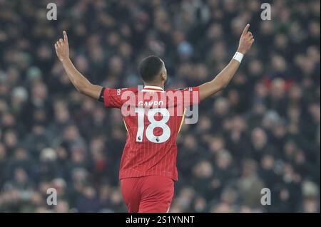 Cody Gakpo di Liverpool celebra il suo obiettivo di raggiungere il 1-1 durante la partita di Premier League Liverpool vs Manchester United ad Anfield, Liverpool, Regno Unito, 5 gennaio 2025 (foto di Gareth Evans/News Images) Foto Stock