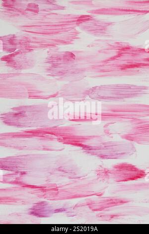 Motivo astratto disegnato a mano in rosso e viola su sfondo di carta bianca. Risorsa grafica. Foto Stock