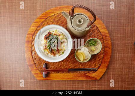 Agricoltore in miniatura con bitcoin Foto Stock