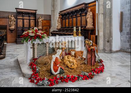 La Cattedrale di San Clemente è il principale luogo di culto della città di Teano, in Campania. Foto Stock