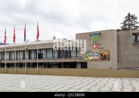 Lugano, Svizzera - 23 dicembre 2024: Palazzo dei Congressi Lugano (Palazzo dei Congressi) Foto Stock