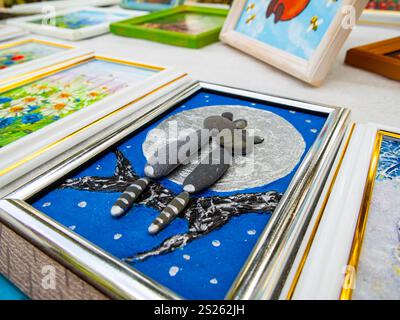 Sochi, Russia - 19 marzo 2024: Foto ricordo da pietre, argine di Sochi Foto Stock