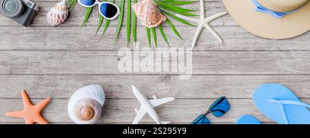 Spiaggia estiva concnepts Flat dispone di sfondi copyspace. rendering 3d. Foto Stock