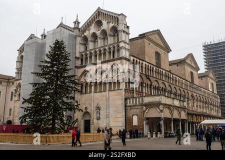 Ferrara, italia - 6 gennaio 2025 - nella foto - Duomo di San Giorgio Ferrara Foto Stock