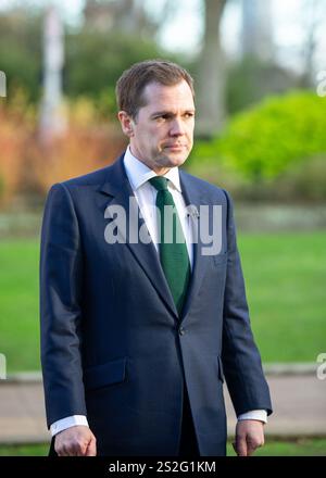 Londra, Regno Unito. 7 gennaio 2025. Robert Jenrick segretario della giustizia ombra intervistato su College Green Credit: Richard Lincoln/Alamy Live News Foto Stock