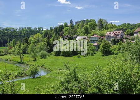 Gundelfingen, valle del Lauter o Grosses Lautertal, affluente sinistro del Danubio, Alb svevo, Baden-Wuerttemberg Foto Stock