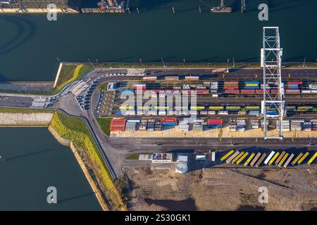 Luftbild, Hafen Duisburg duisport, Hafengebiet Containerterminal Kohleninsel, Ruhrort, Duisburg, Ruhrgebiet, Nordrhein-Westfalen, Deutschland ACHTUNGxMINDESTHONORARx60xEURO *** Vista aerea, porto di Duisburg duisport, area portuale terminal container Kohleninsel, Ruhrort, Duisburg, zona della Ruhr, Renania settentrionale-Vestfalia, Germania ATTENTIONxMINDESTHONORARx60xEURO Foto Stock