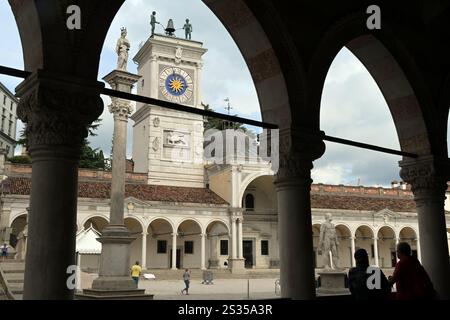 Piazza della Liberta, Udine, Friuli, Italia settentrionale Foto Stock