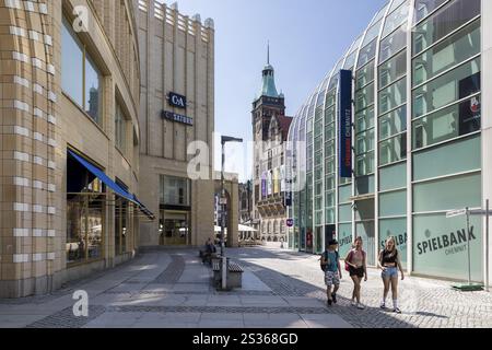 Centro commerciale Galerie Roter Turm e nuovo Municipio, Chemnitz, Sassonia, Germania, Europa Foto Stock