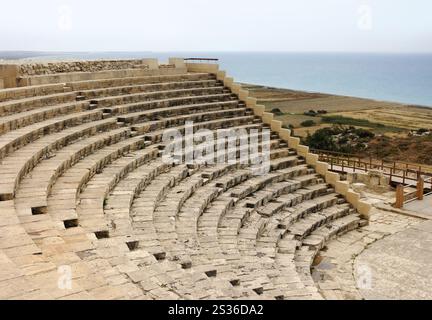 Foto di viaggio del Teatro Greco-Romano al sito archeologico di Kourion a Cipro nel Mar Mediterraneo sullo sfondo Primavera 2007 orizzontale Foto Stock