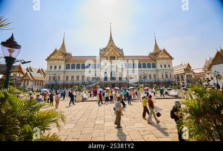 4 gennaio 2025 Chakri Maha Prasad Throne Hall, Grand Royal Palace, attrazione turistica, luogo di interesse, Bangkok, Thailandia. , . Crediti: APA-PictureDesk/Alamy Live News Foto Stock