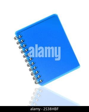 Libretto di note con copertina di colore blu isolato su sfondo bianco. Note sulla copertina di colore blu Foto Stock