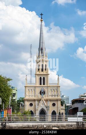 La chiesa del Santo Rosario sul fiume Chao Phraya nella città di Bangkok in Thailandia. Thailandia, Bangkok, Dezember, 5, 2023 Foto Stock