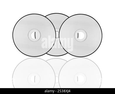 Compact disc su sfondo bianco Foto Stock