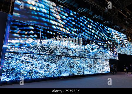 Las Vegas, Stati Uniti. 8 gennaio 2025. Lo stand SK al Las Vegas Convention Center durante il CES 2025 di Las Vegas l'8 gennaio 2025. (Foto di Travis P Ball/Sipa USA) credito: SIPA USA/Alamy Live News Foto Stock