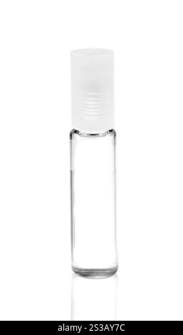 Provetta vuota isolata su sfondo bianco. Provetta vuota Foto Stock